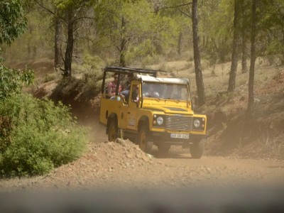 Marmaris Jeep Safari Tour With Waterfall & Water Fights