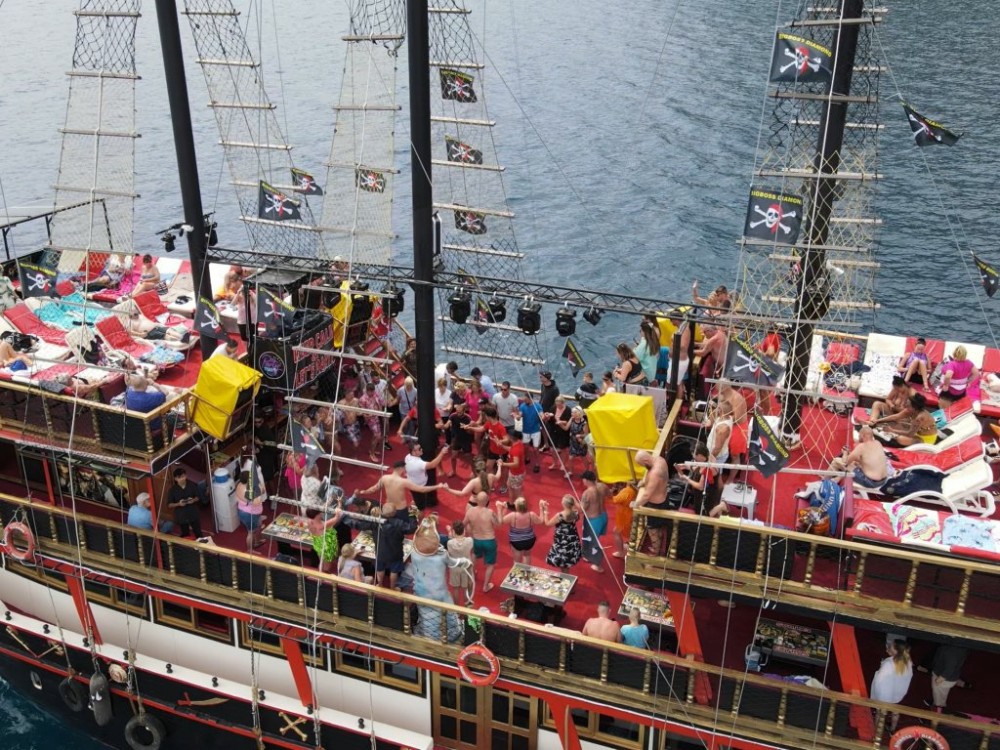 Marmaris Big Boss Diamond Pirate Boat Trip 3