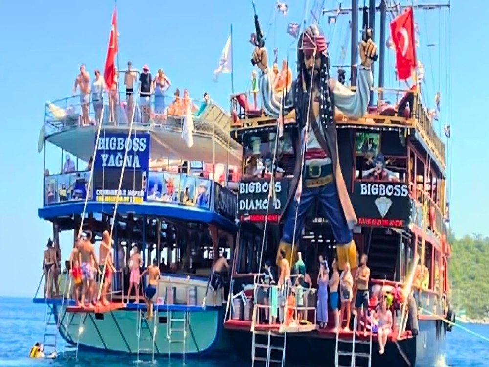 Marmaris Big Boss Diamond Pirate Boat Trip 4