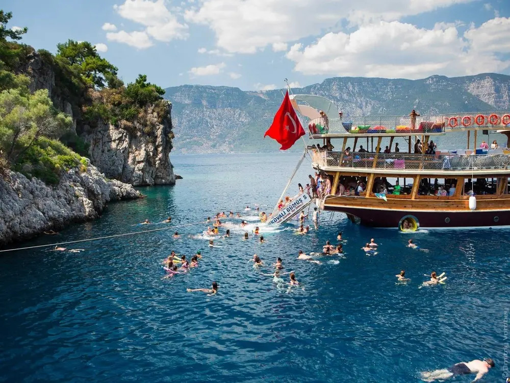 Marmaris: Cleopatra Island Boat Cruise with Lunch and Transfer 4