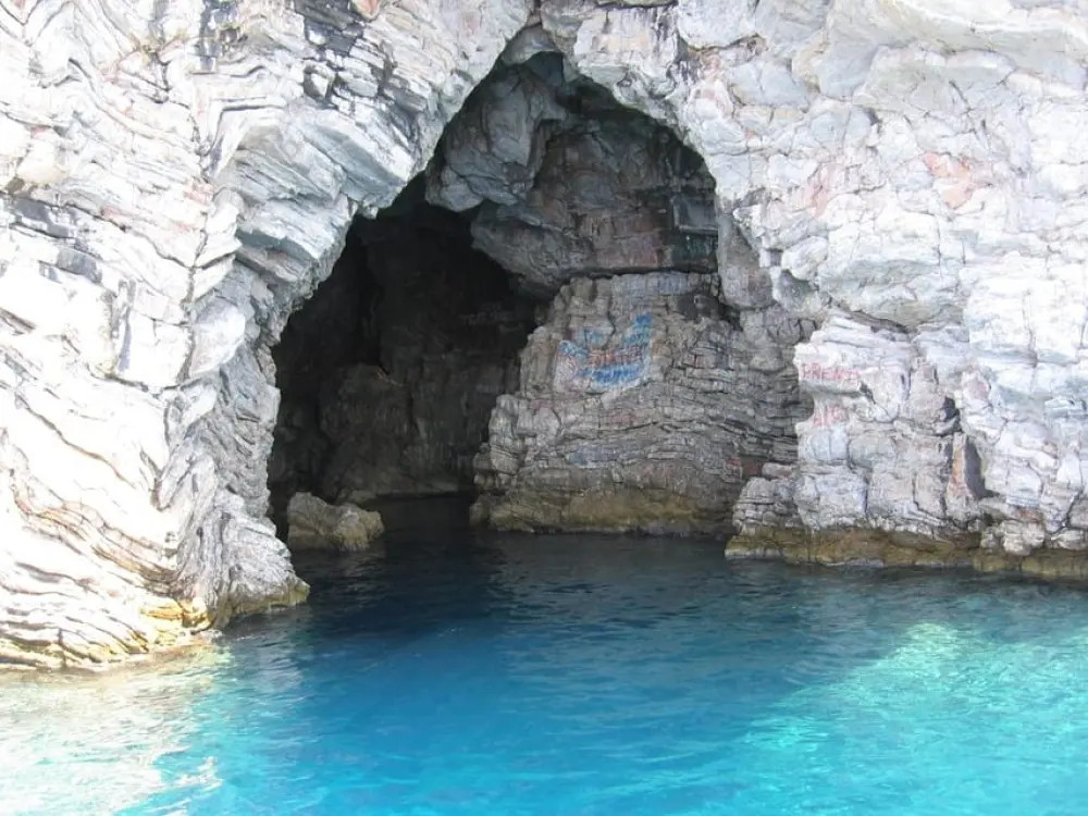 Marmaris: Davy Jones Pirate Boat Trip w/Unlimited Drinks 7
