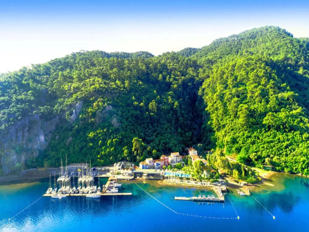 Marmaris: Davy Jones Pirate Boat Trip w/Unlimited Drinks 8