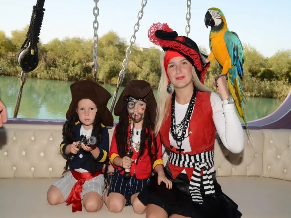Marmaris: Davy Jones Pirate Boat Trip w/Unlimited Drinks 9