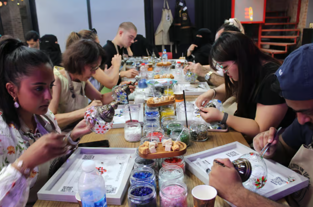 Marmaris: Traditional Mosaic Lamp Workshop 4
