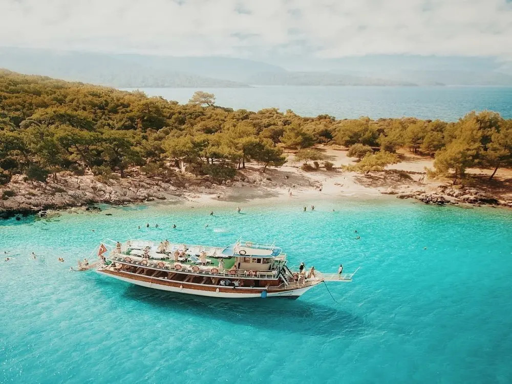 Marmaris: Boat Trip with Unlimited Drinks and BBQ Lunch 3